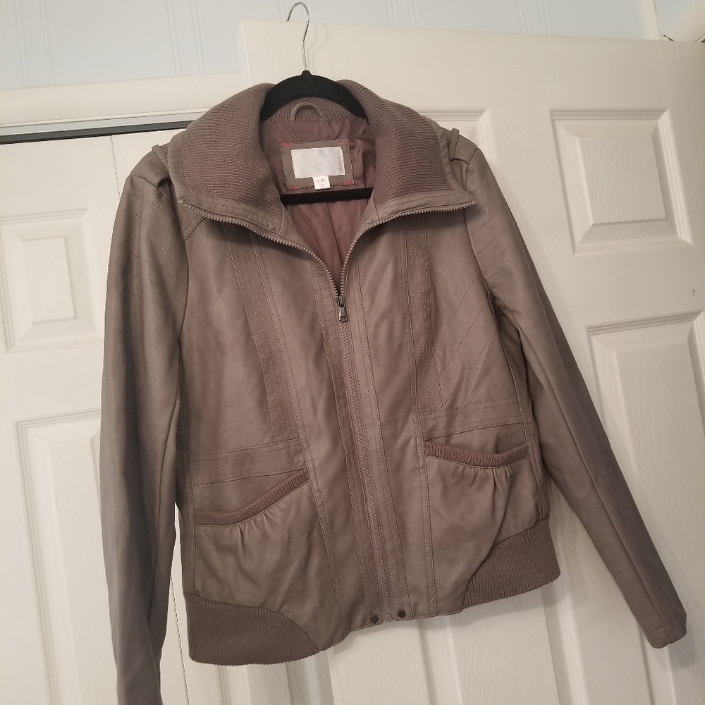 Jacket - Picture 4 of 6